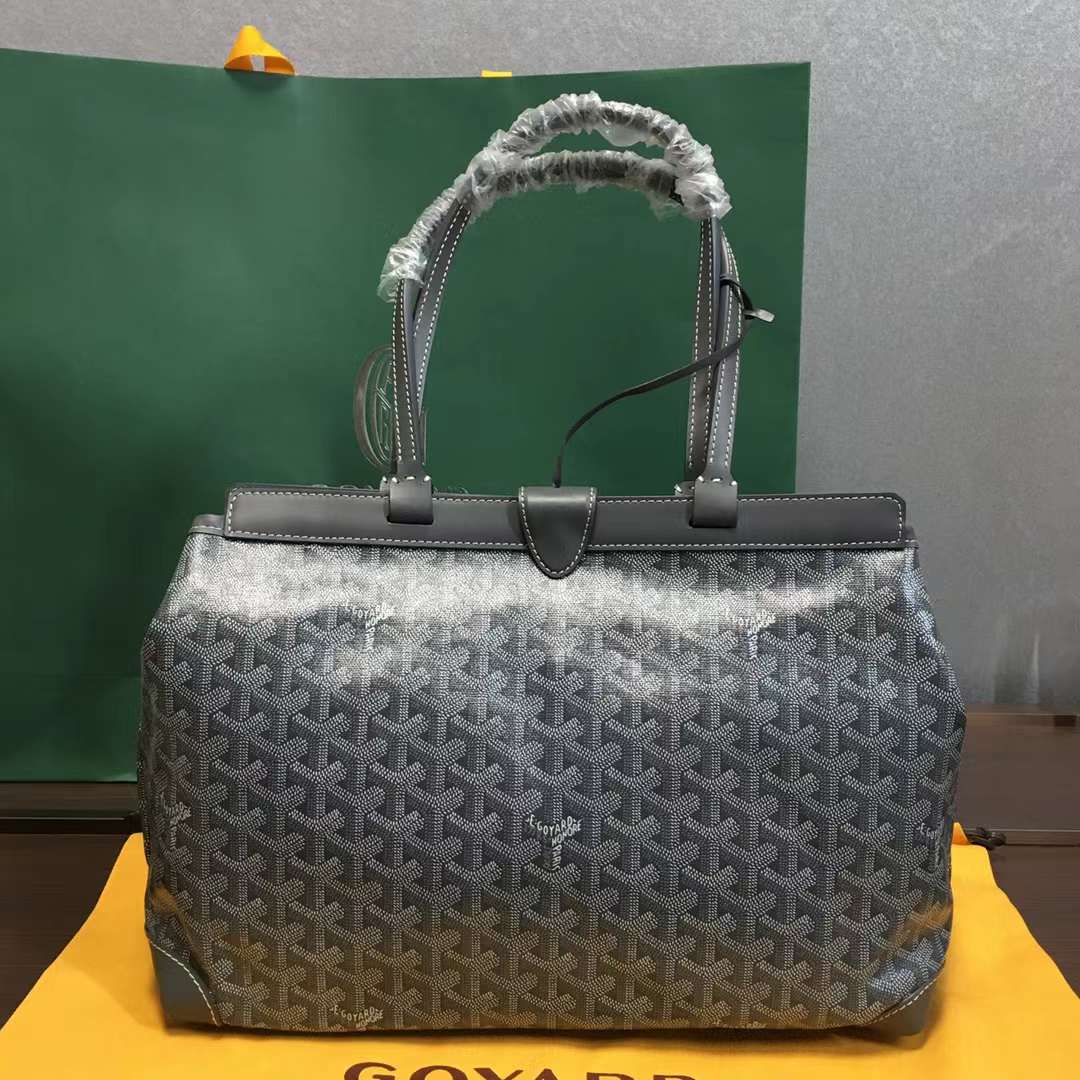 Goyard Bellechasse patent leather handbag - ShopStyle Shoulder Bags