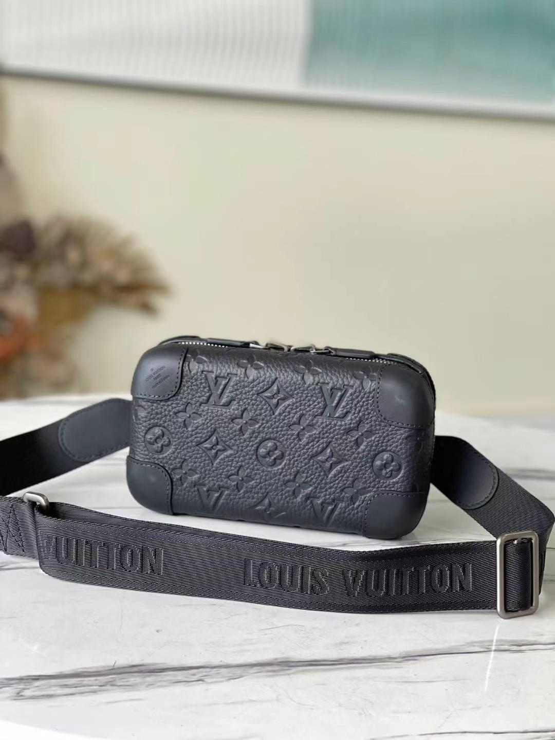 Louis Vuitton Black Taurillion Monogram Horizon Clutch Leather
