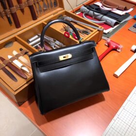 Hermes Kelly 25 Noir Box Leather GHW