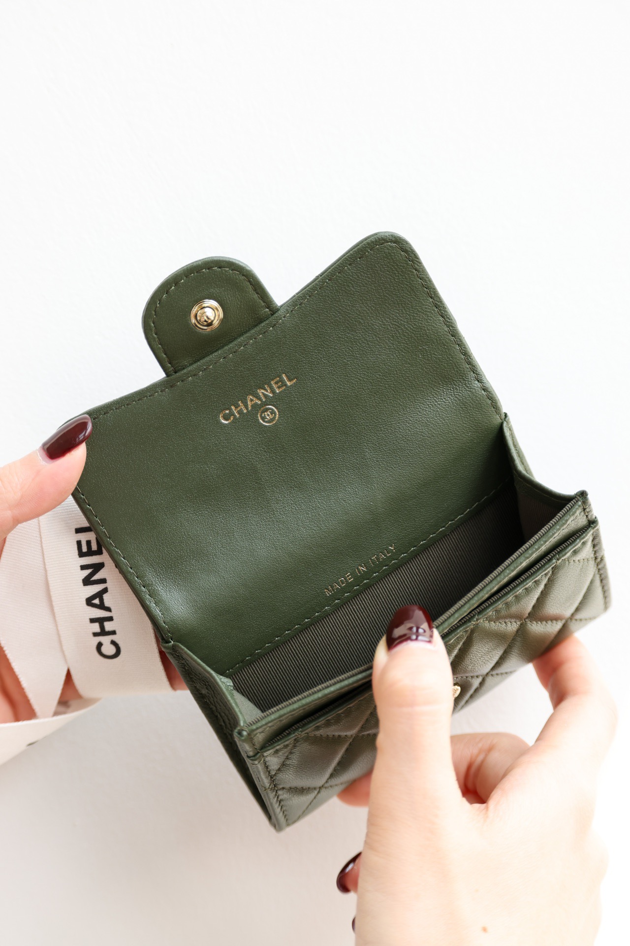 Chanel Card Holder Caviar Green - Kaialux